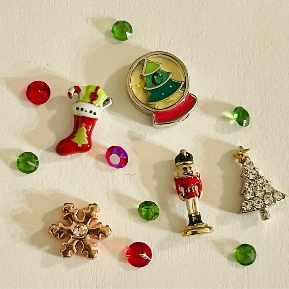 Origami Owl Lot of Christmas XMAS Charms and Swarovski Stardust Crystals